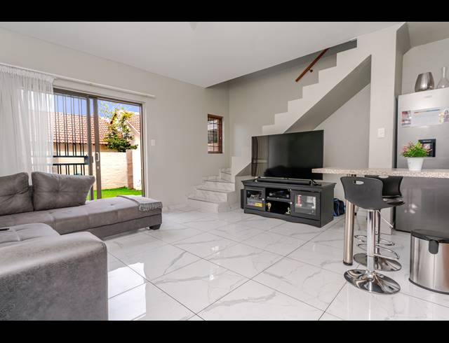 2 BEDROOM DUPLEX FOR SALE IN NOORDWYK